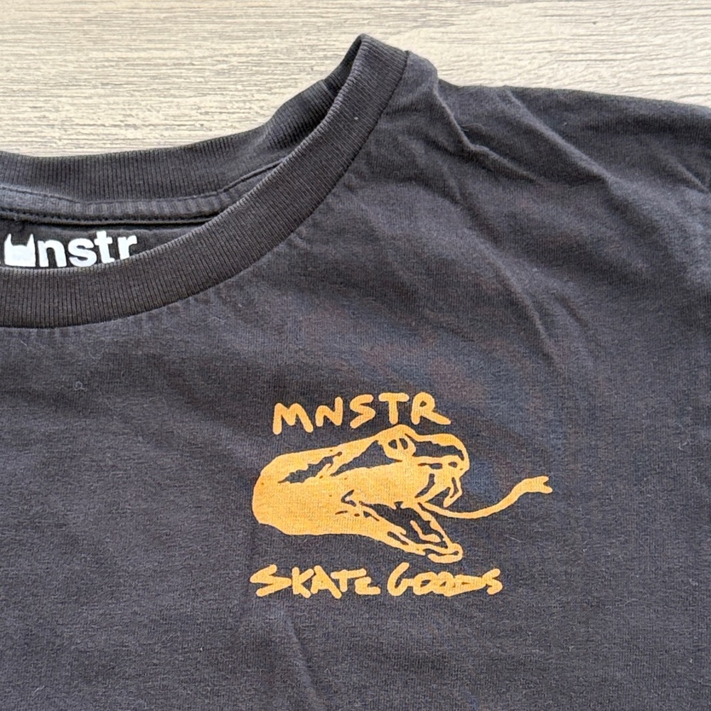Munster kids (sz10) That’s Snake Tee - Picture 2 of 6